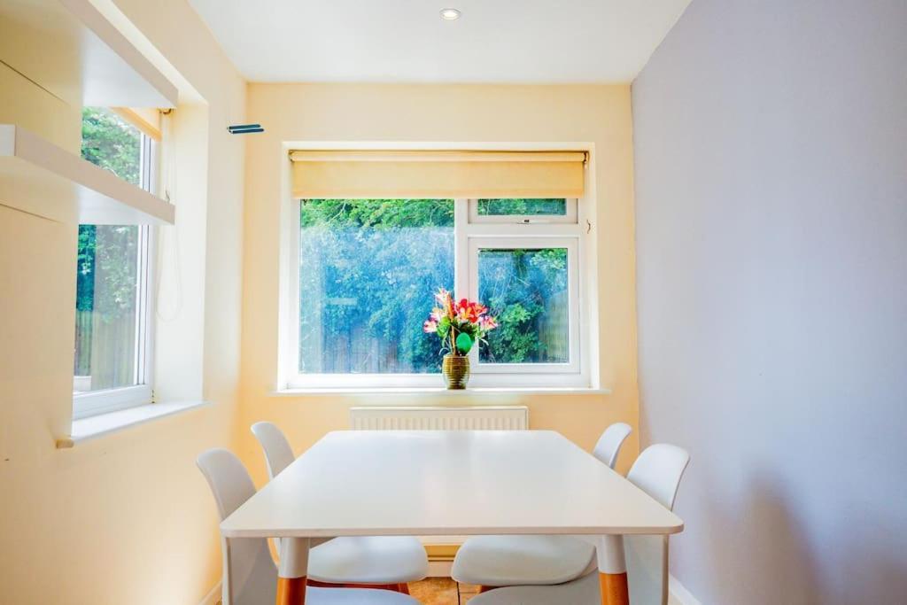 Host & - Manfield Avenue Coventry