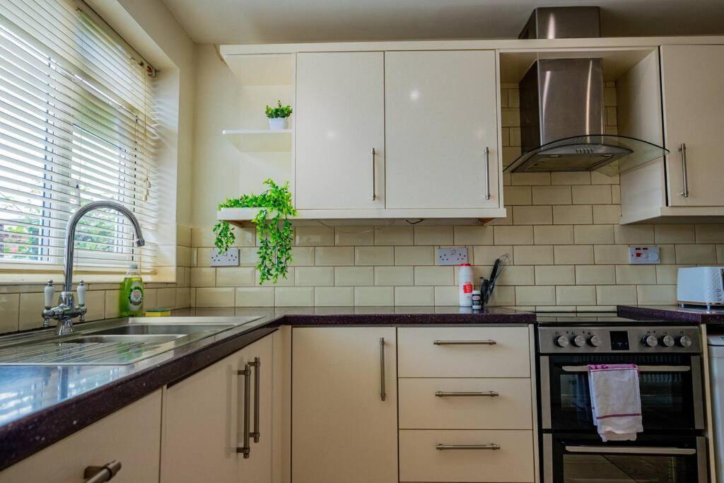 Host & - Manfield Avenue Holiday home