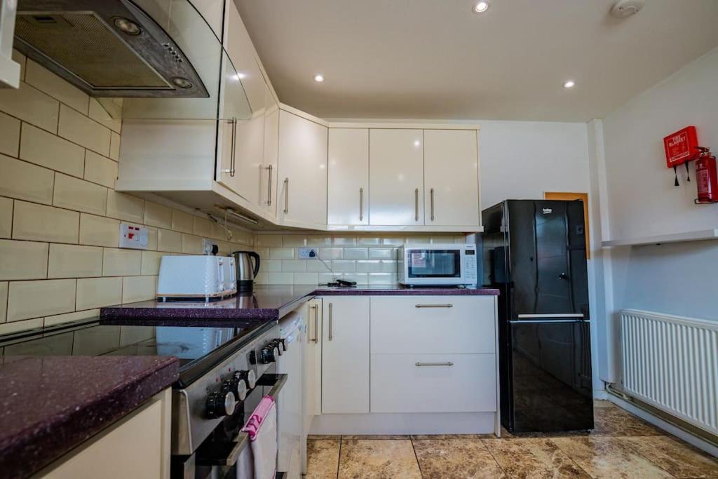 Host & - Manfield Avenue Holiday home *